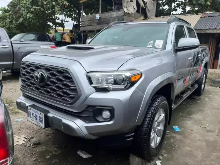 Toyota Tacoma