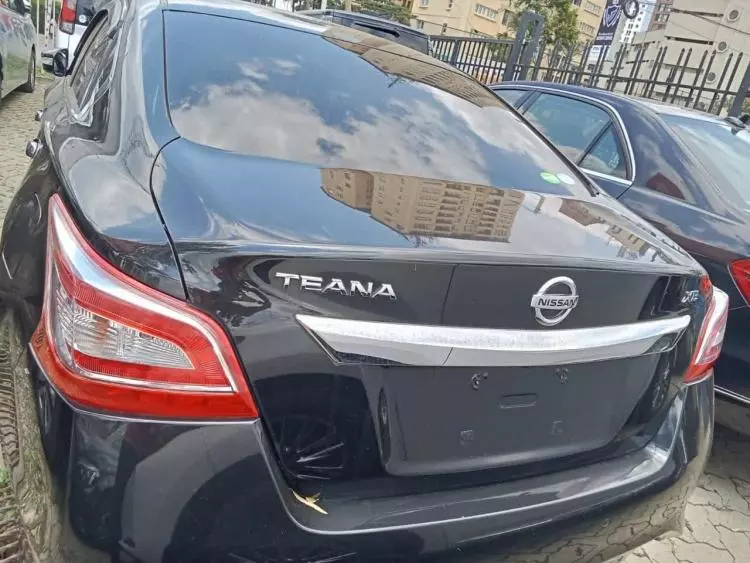 Nissan Teana