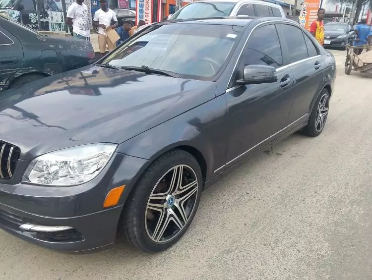 Mercedes-Benz C 300