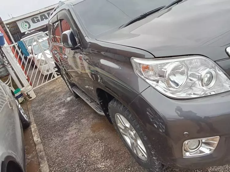 Toyota Land Cruiser Prado TX L