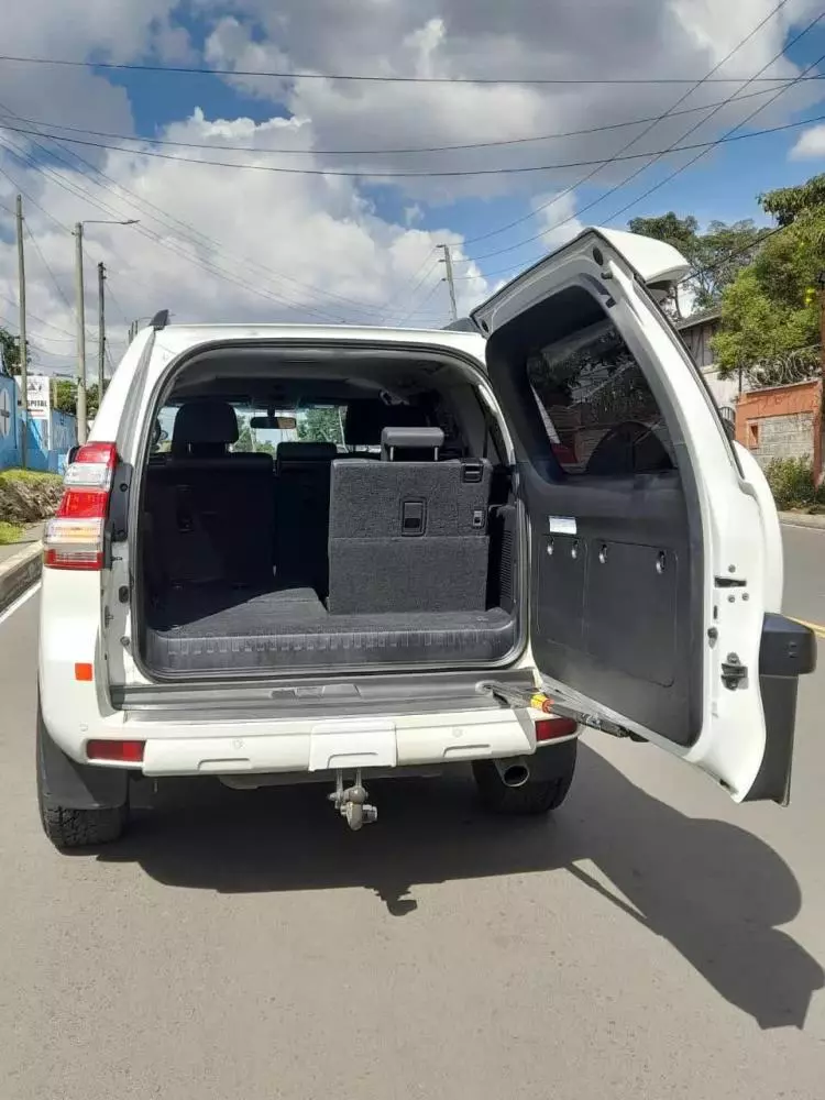 Toyota Landcruiser Prado