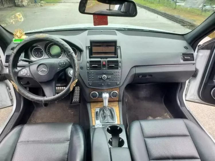 Mercedes-Benz C 300