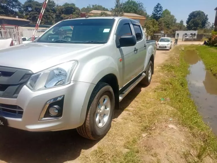 Isuzu D-Max