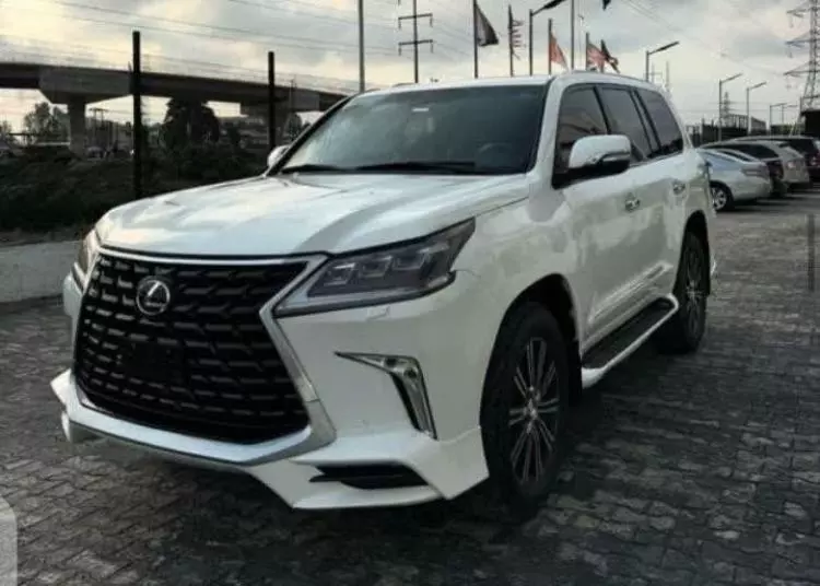 Lexus LX 570