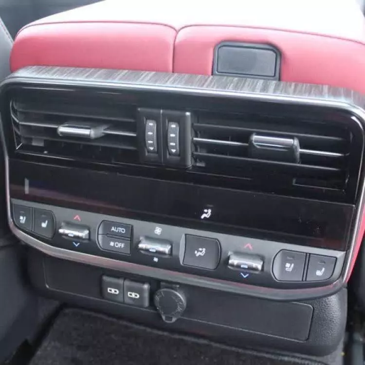 Toyota Landcruiser 300 GR Sport