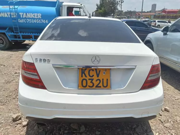 Mercedes-Benz C 200