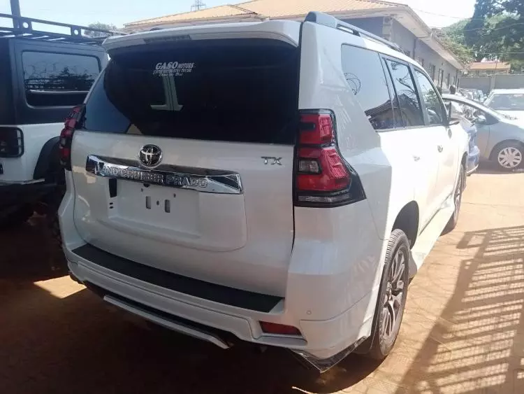 Toyota Land Cruiser Prado TX L