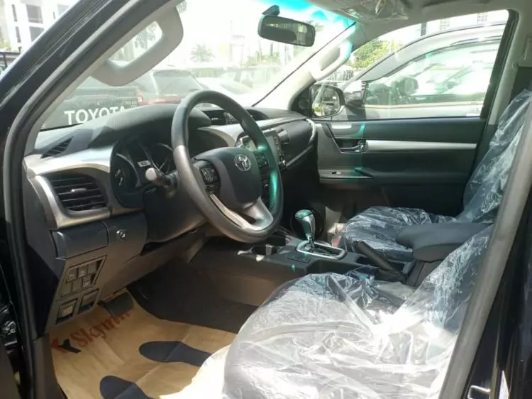 Toyota Hilux