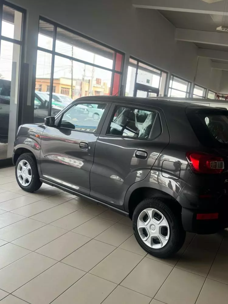 SUZUKI S-presso GL