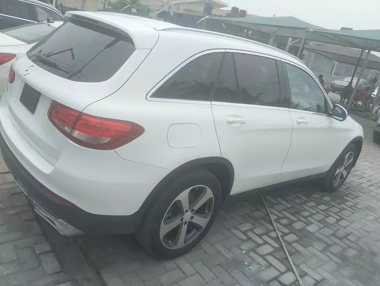 Mercedes-Benz GLC 300