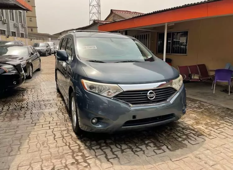 Nissan Quest