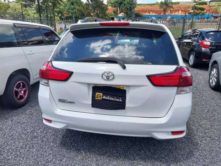 Toyota Fielder
