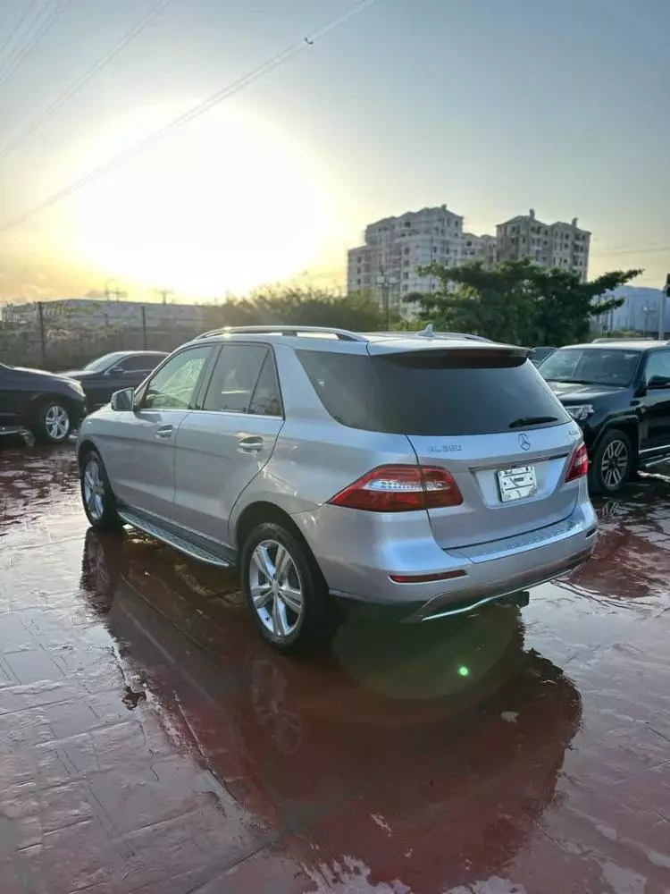 Mercedes-Benz ML 350