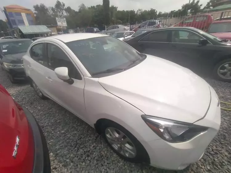 Toyota Yaris IA