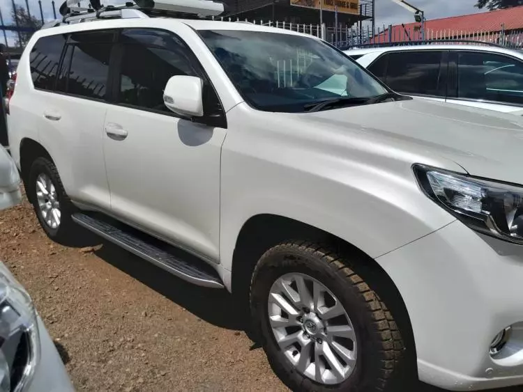 Toyota Landcruiser TX.G