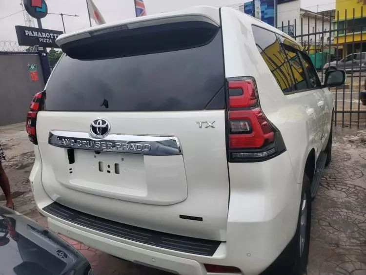 Toyota Landcruiser Prado