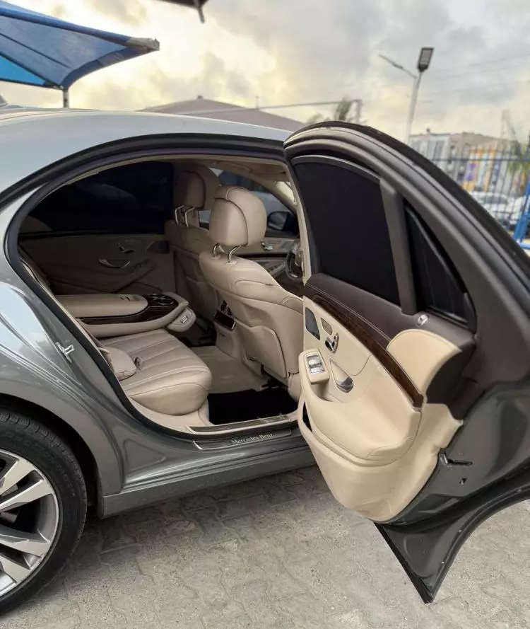 Mercedes-Benz S 550