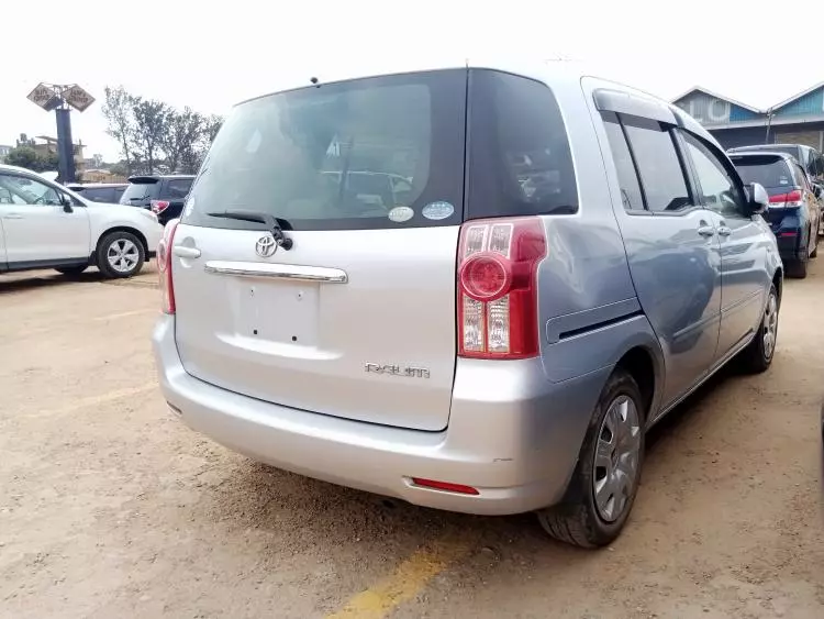 Toyota Raum