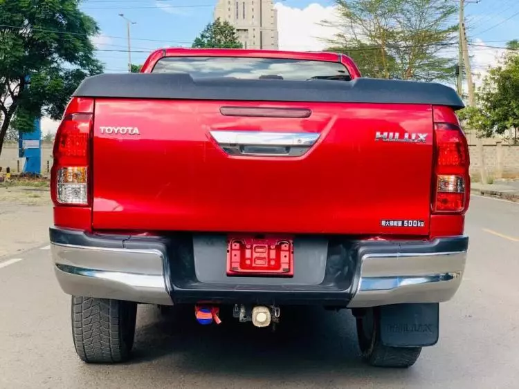 Toyota Hilux