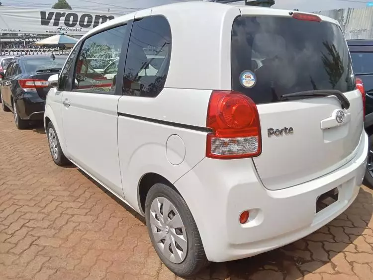 Toyota Porte