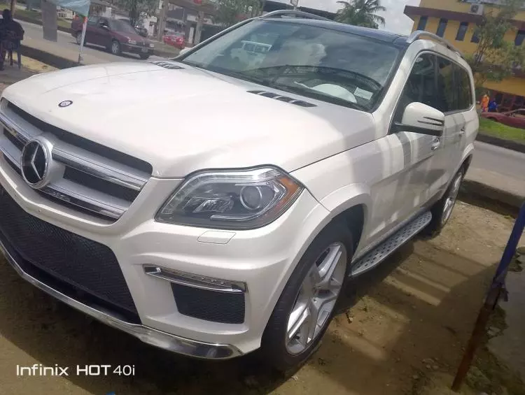 Mercedes-Benz GL 550
