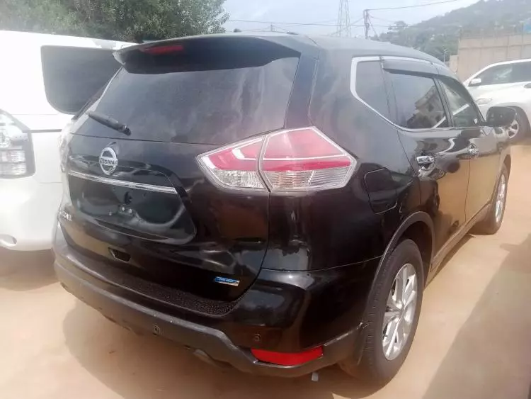 Nissan X- trail