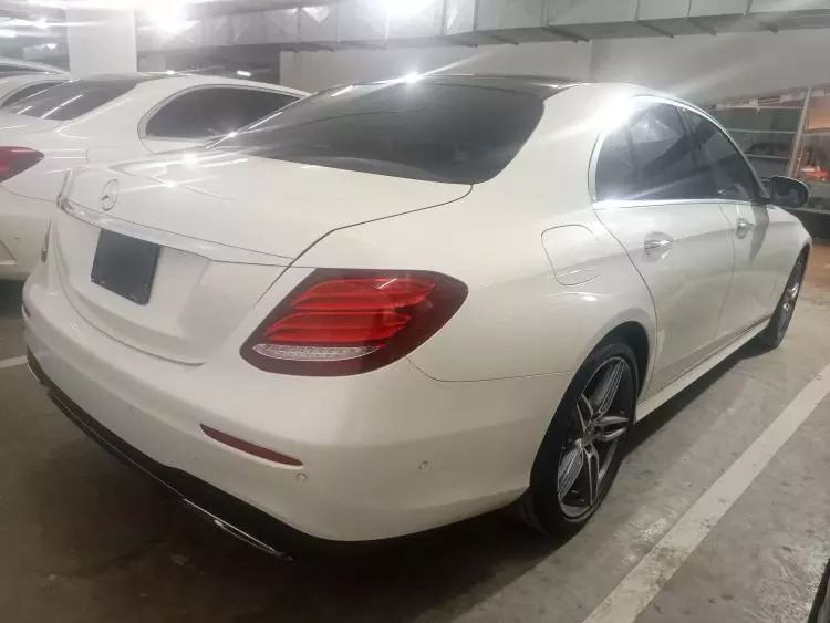 Mercedes-Benz E250