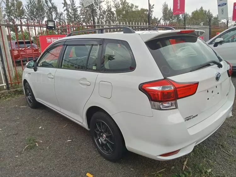 Toyota Fielder hybrid