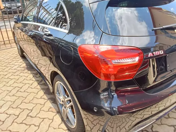Mercedes-Benz A 180
