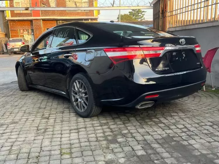 Toyota Avalon