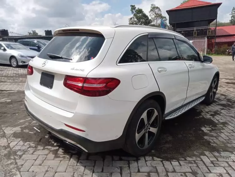 Mercedes-Benz GLC 200