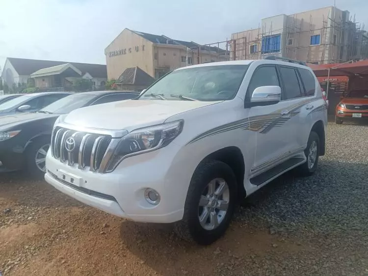 Toyota Land Cruiser Prado TX L