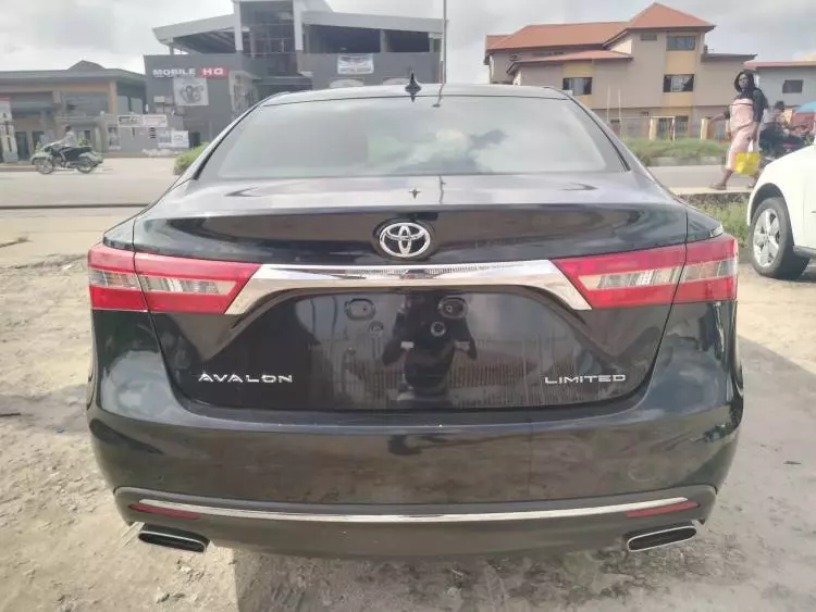 Toyota Avalon