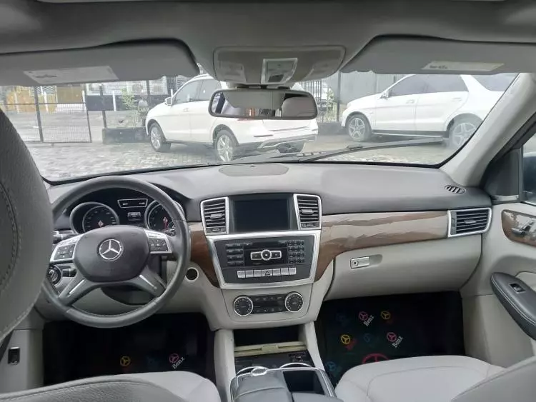 Mercedes-Benz ML 350