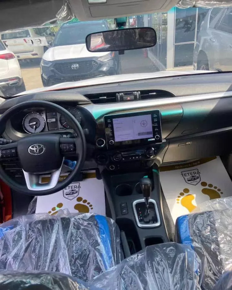 Toyota Hilux