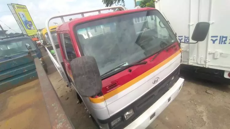 Hyundai Mighty