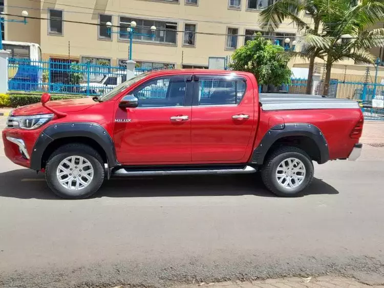 Toyota Hilux