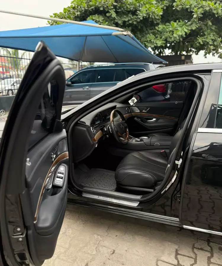 Mercedes-Benz S 550