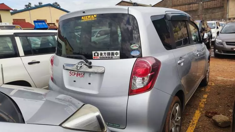 Toyota Ractis