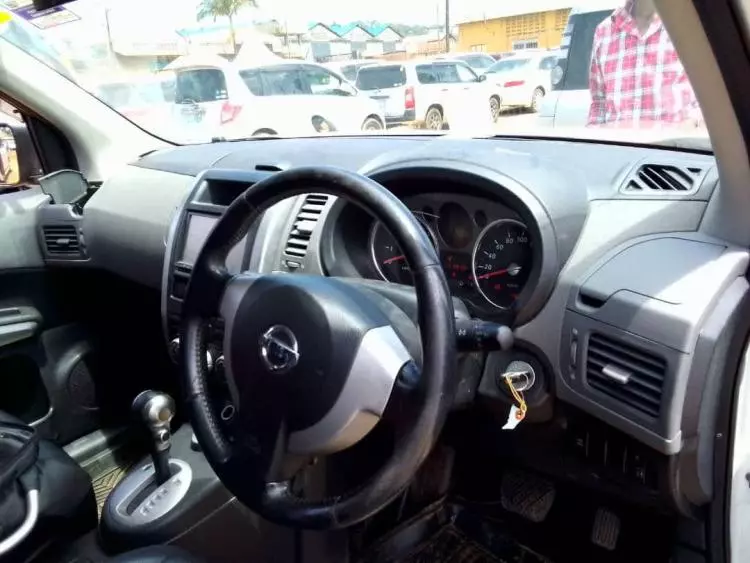 Nissan X- trail