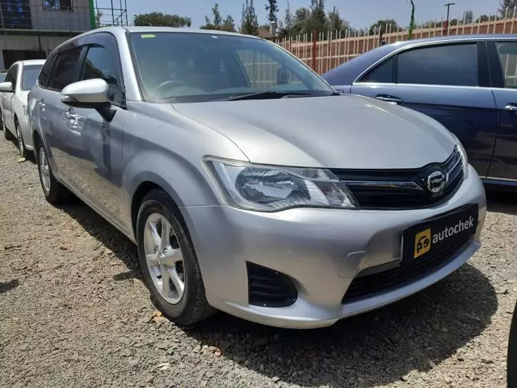Toyota Fielder 