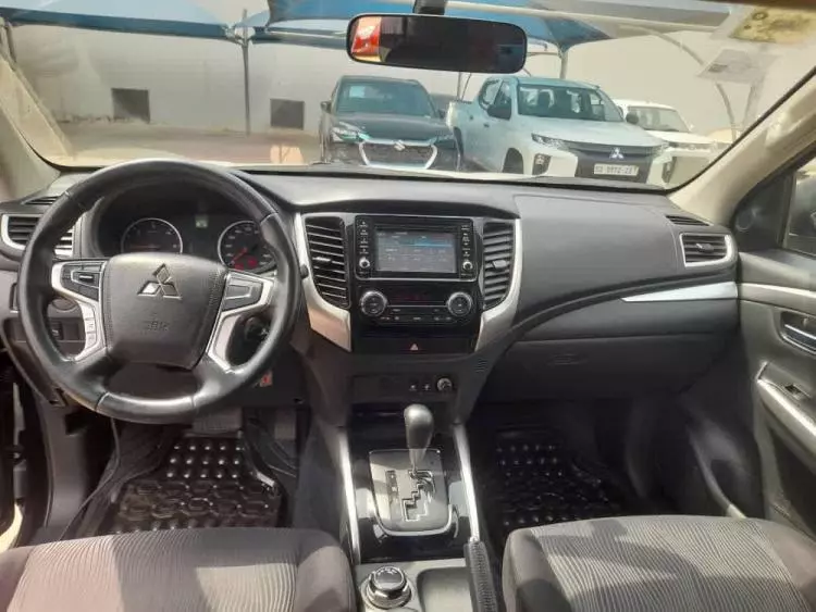 Mitsubishi Pajero Sport