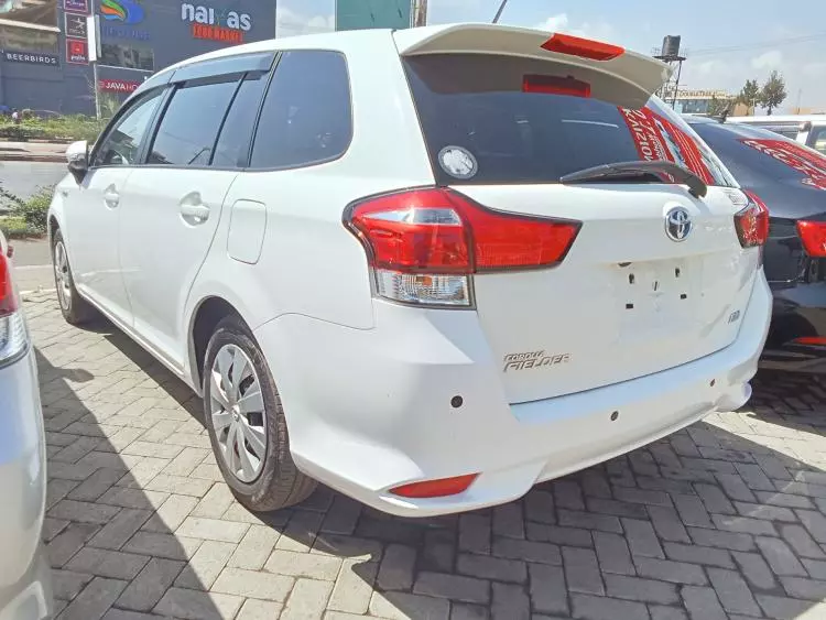 Toyota Fielder