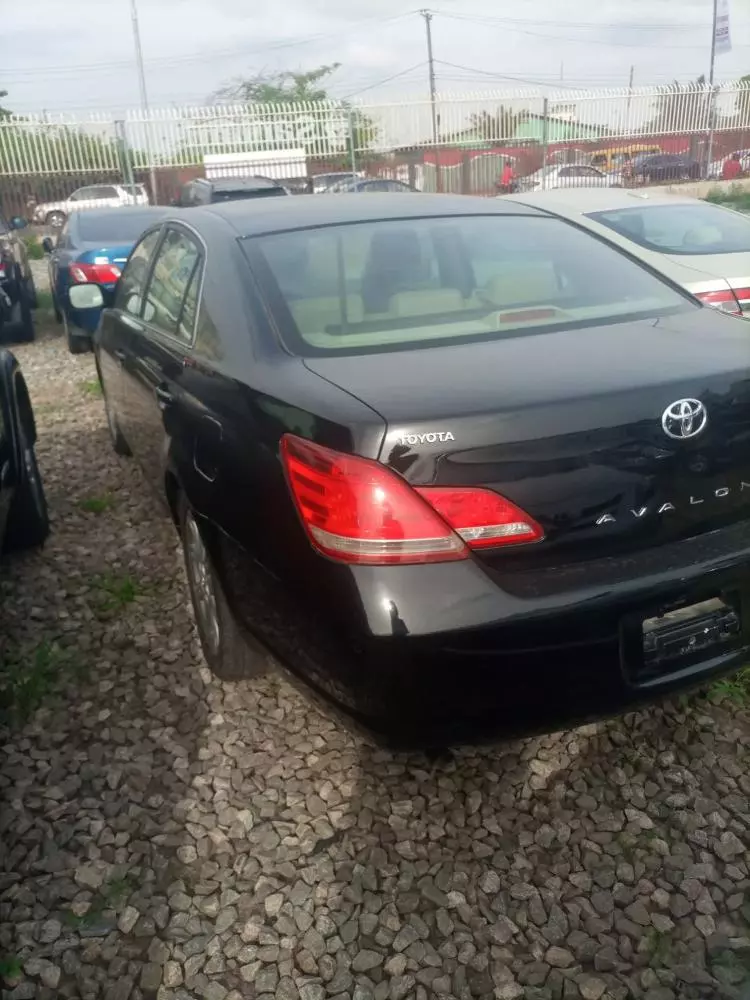 Toyota Avalon