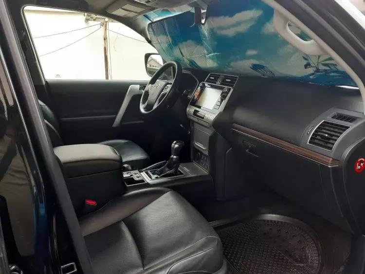 Toyota Landcruiser Prado