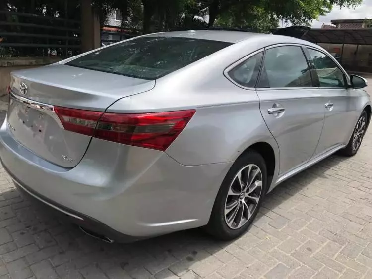 Toyota Avalon