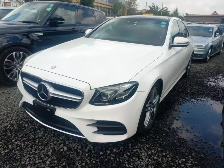 Mercedes-Benz E250