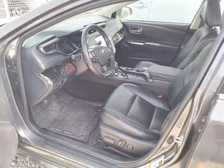 Toyota Avalon