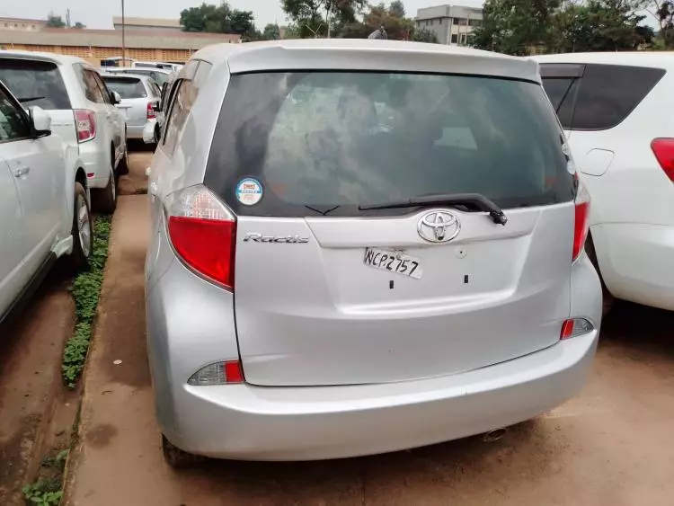 Toyota Ractis