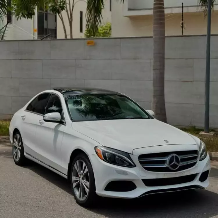 Mercedes-Benz C 300